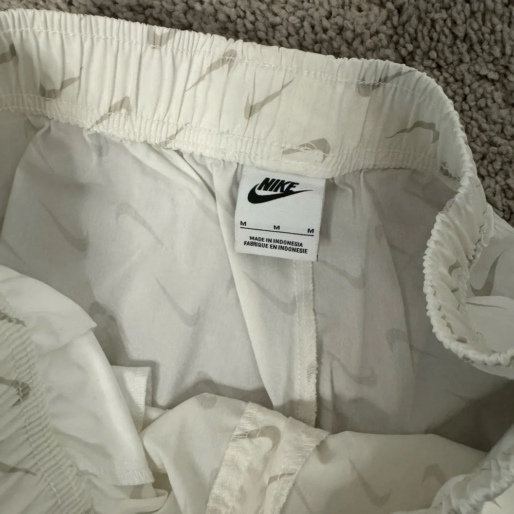 Nike Matching Set - Picture 9 of 10